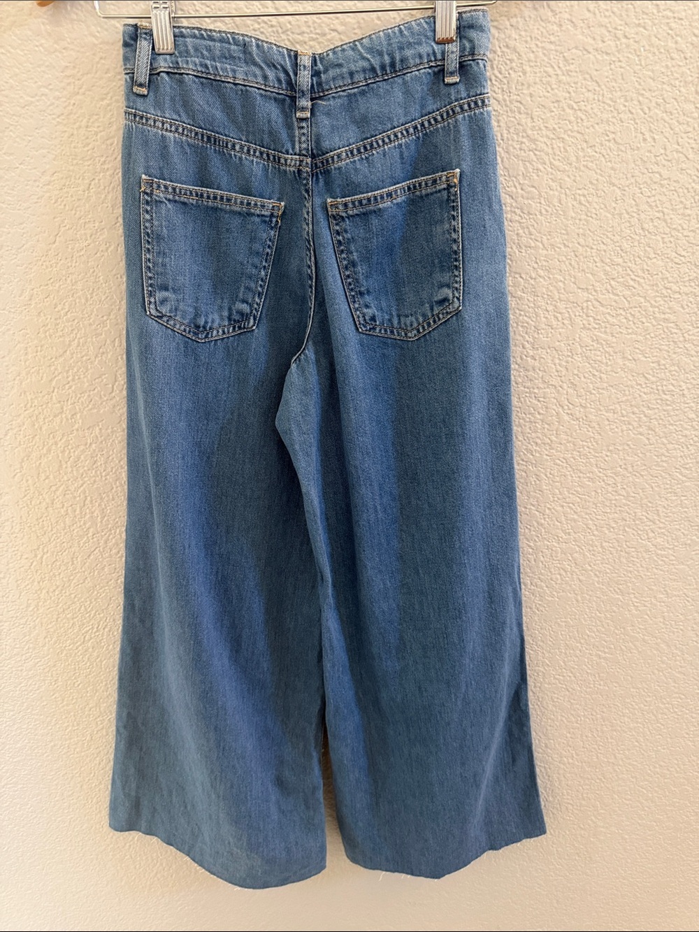 Zara Blue High Waist Frayed Hem Wide Leg Jeans Size 0 Raw Edge Denim - Picture 4 of 7